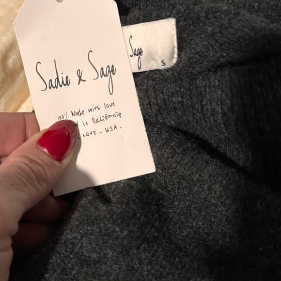 Sadie & Sage Charcoal tunic length sweater - Picture 2 of 3